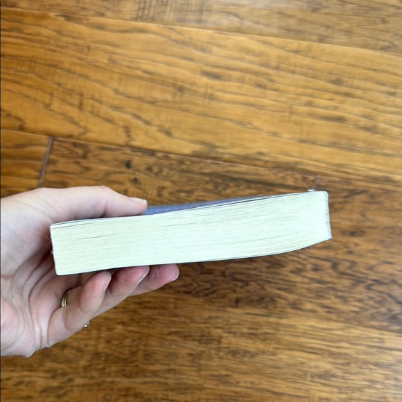 The Housemaid by Freida McFadden Book - Picture 4 of 5